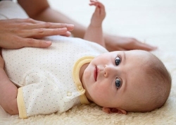 秋冬季婴幼儿腹泻疾病最常见 专家介绍预防措施