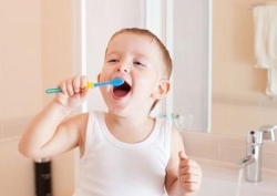 必知小宝宝呵护牙齿的10大常识