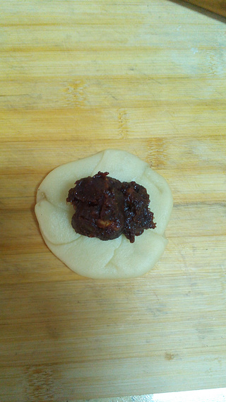 #新良首届烘焙大赛#酥皮枣泥月饼的做法步骤：22
