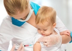 宝宝健康度秋别忘接种4种疫苗