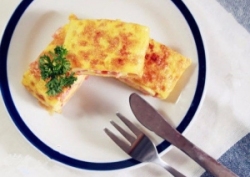 营养早餐——番茄火腿蛋卷