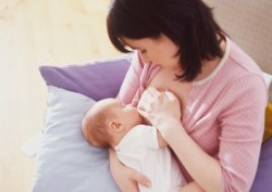 母乳虽然是宝宝最好的口粮，但有时候却必须忍痛停掉！