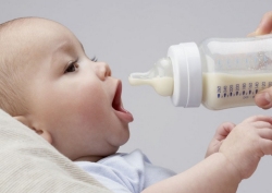 ​如何保存和消毒母乳？ 