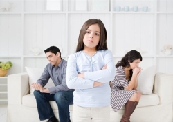孩子的行为问题常常来源于家人的分歧
